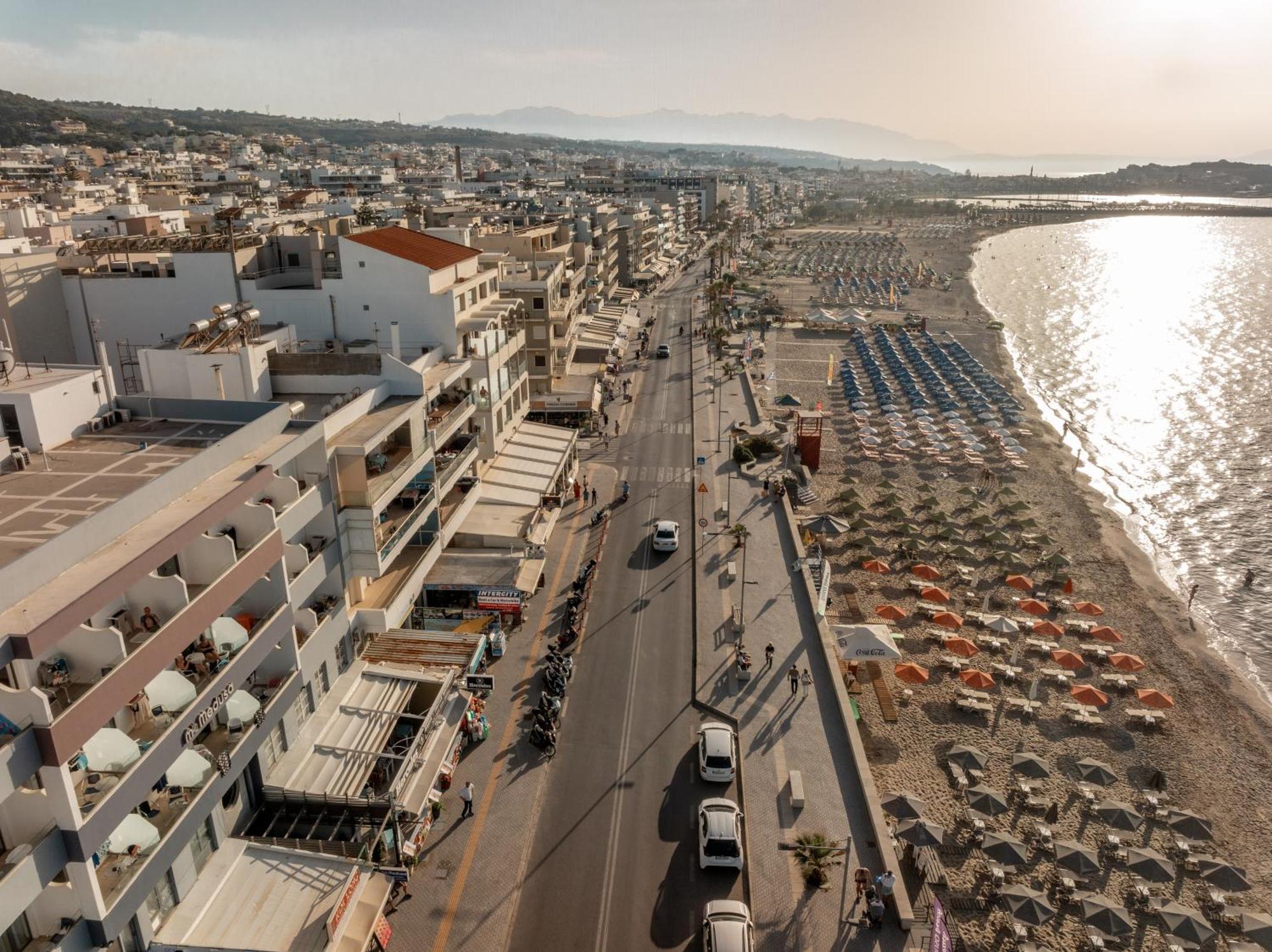 Medusa Apartments Rethymno Esterno foto